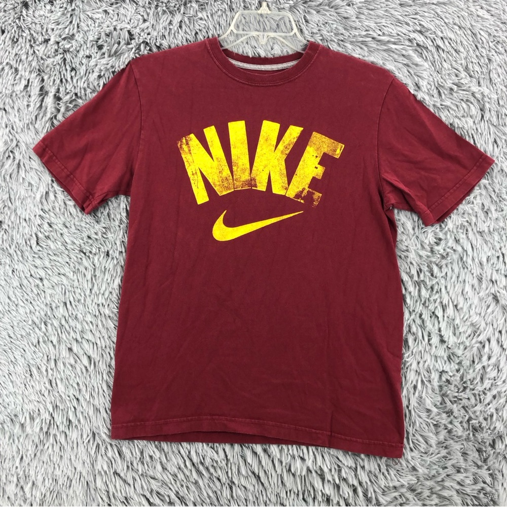 Nike Tshirt Mens Medium Athletic Checkmark Swoosh Spellout Distressed Shirt
